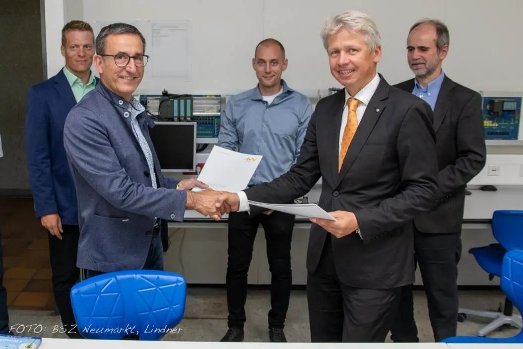 Kooperationsvertrag mit OTH Amberg-Weiden