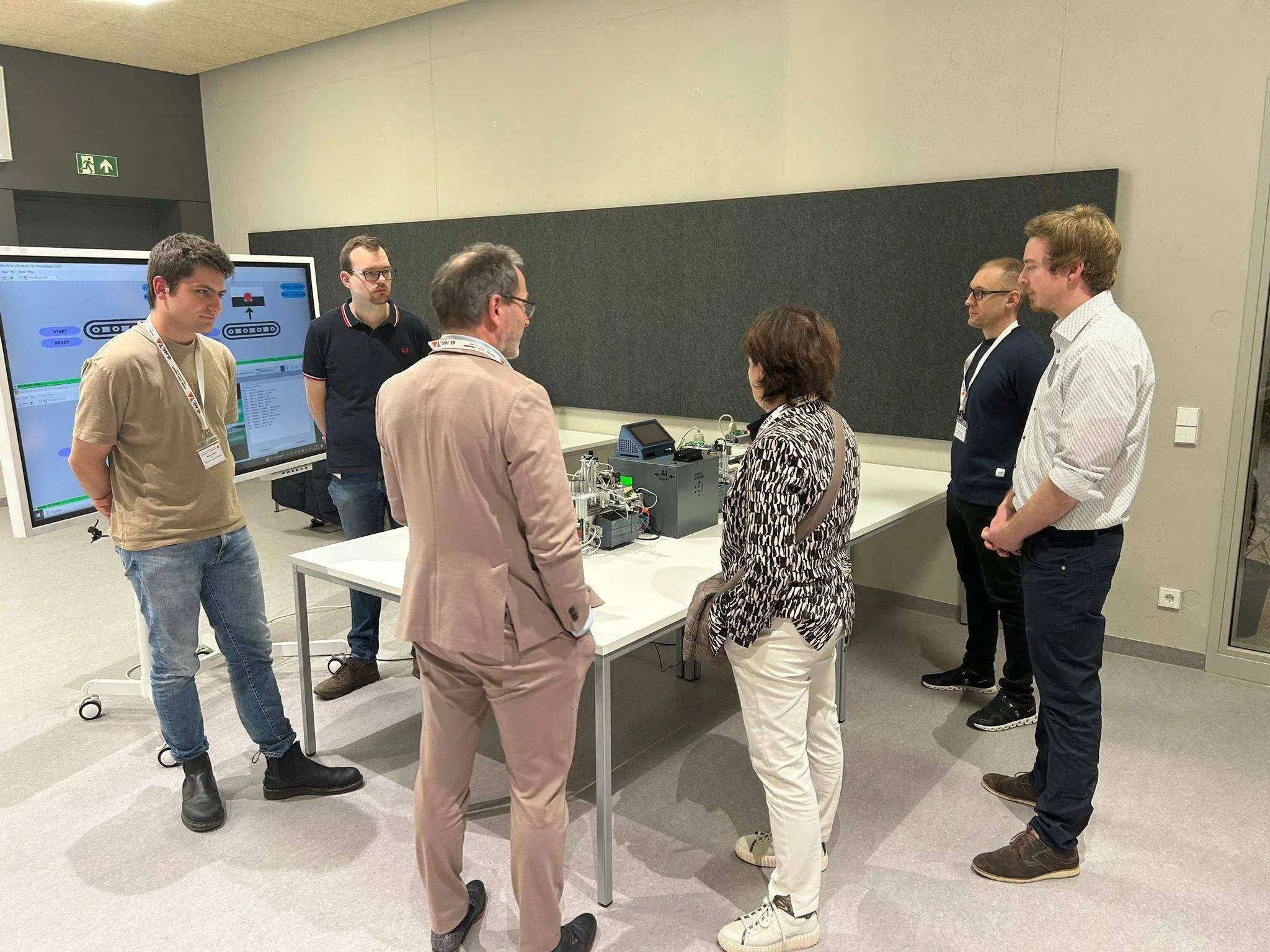 Technikerschule Neumarkt gibt beim KI-Expertengespräch spannende Einblicke in KI-Anwendungen