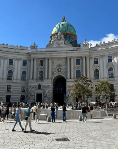 ERASMUS: Hofburg Aussen