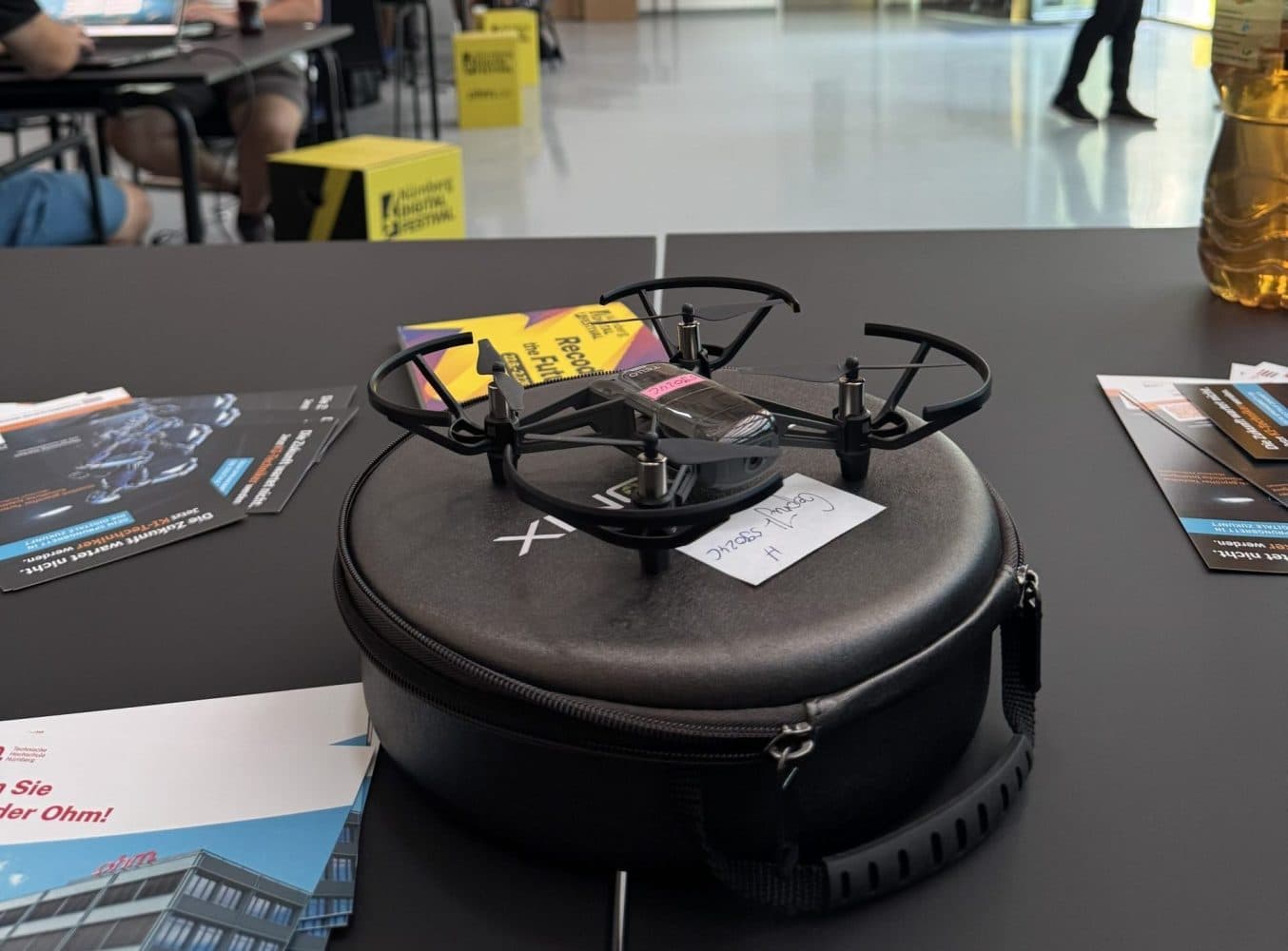 Die handtellergroßen Drohnen für den autonomen Flug